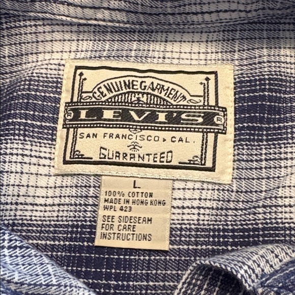 Levi’s Button Down Shirt (Large) - Picture 5 of 7